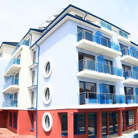 Hotel Nadia 3*
