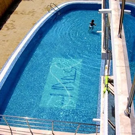 Nadia Hotel 3*