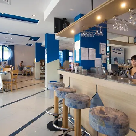 Nadia Ξενοδοχείο