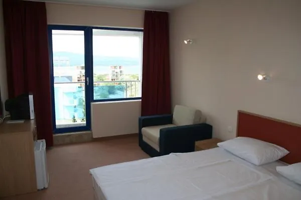 Хотел надя 3*