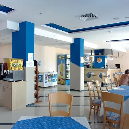 Nadia Hotel 3*